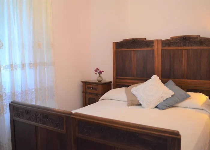 Lady Cocca Oda ve Kahvaltı 3*